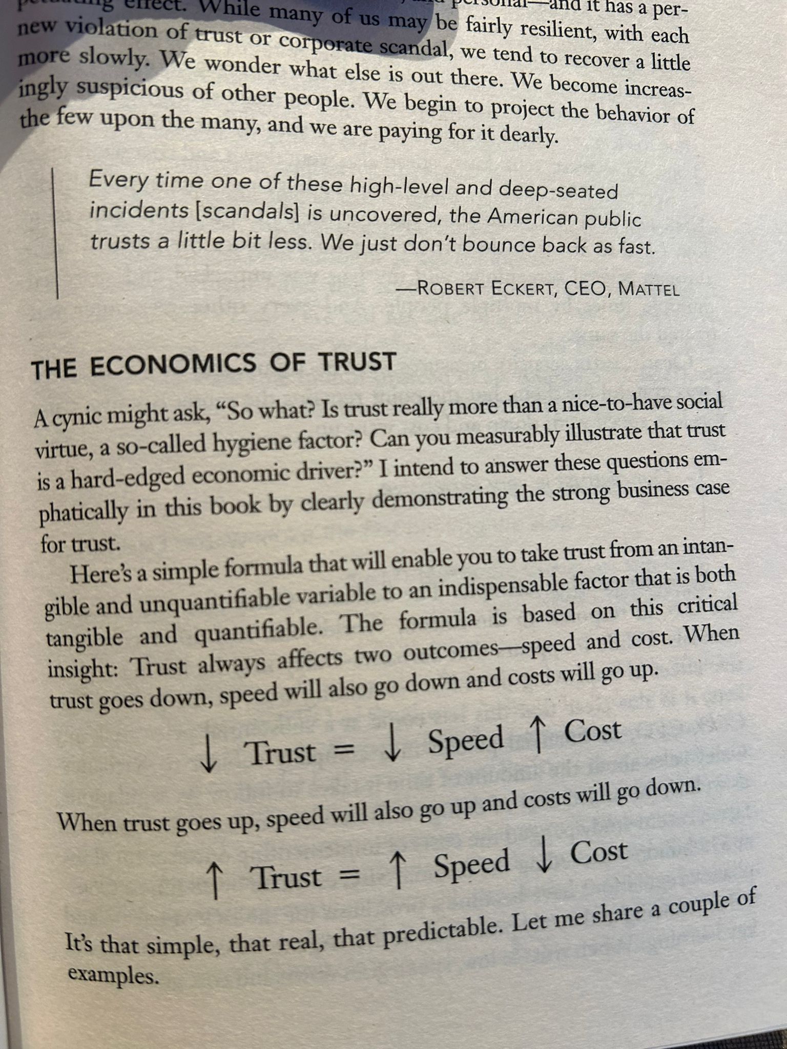Página del libro sobre la economía de la confianza con la fórmula confianza, velocidad y coste